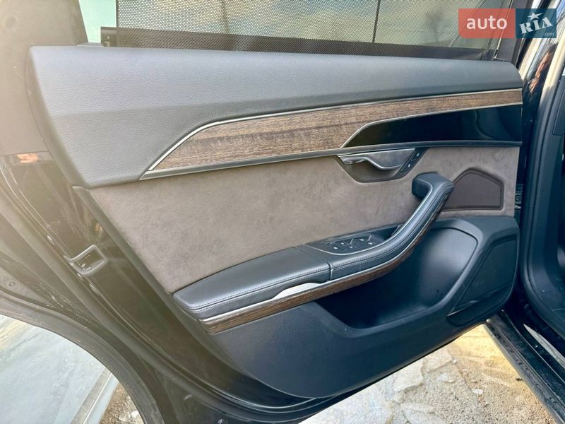 Седан Audi A8 2019 в Києві фото 34 Седан Audi A8 2019 в Києві