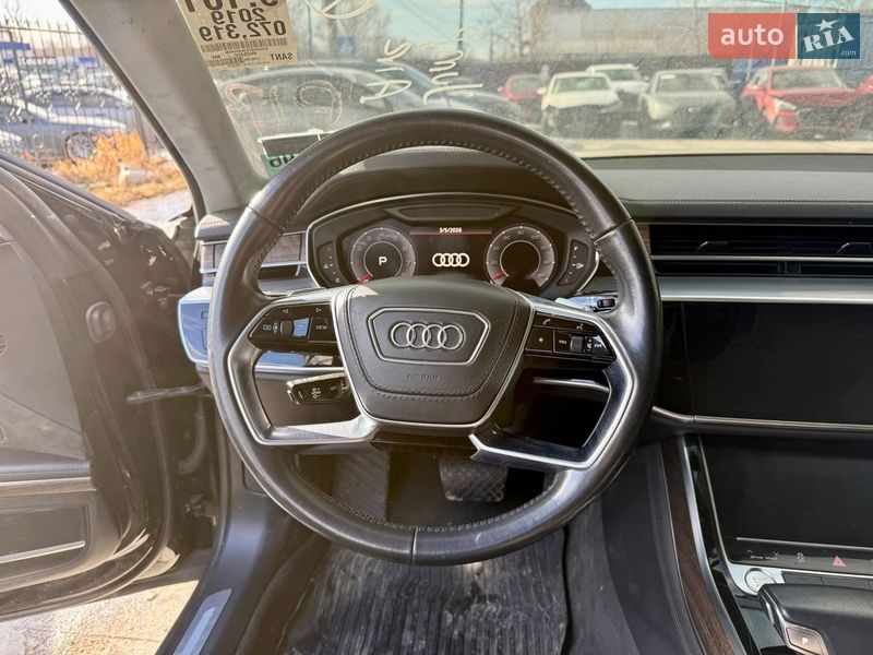 Седан Audi A8 2019 в Києві