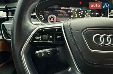 Седан Audi A8 2022 в Киеве