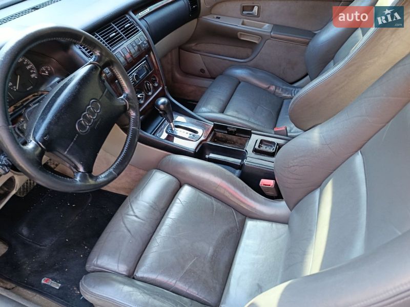 Седан Audi A8 1995 в Харькове