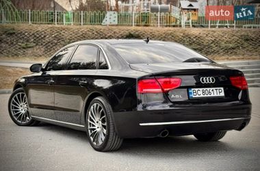 Седан Audi A8 2013 в Львове