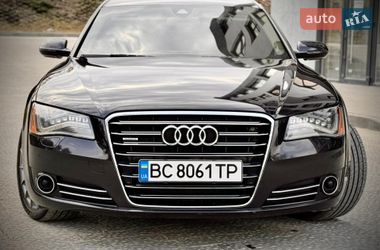 Седан Audi A8 2013 в Львове