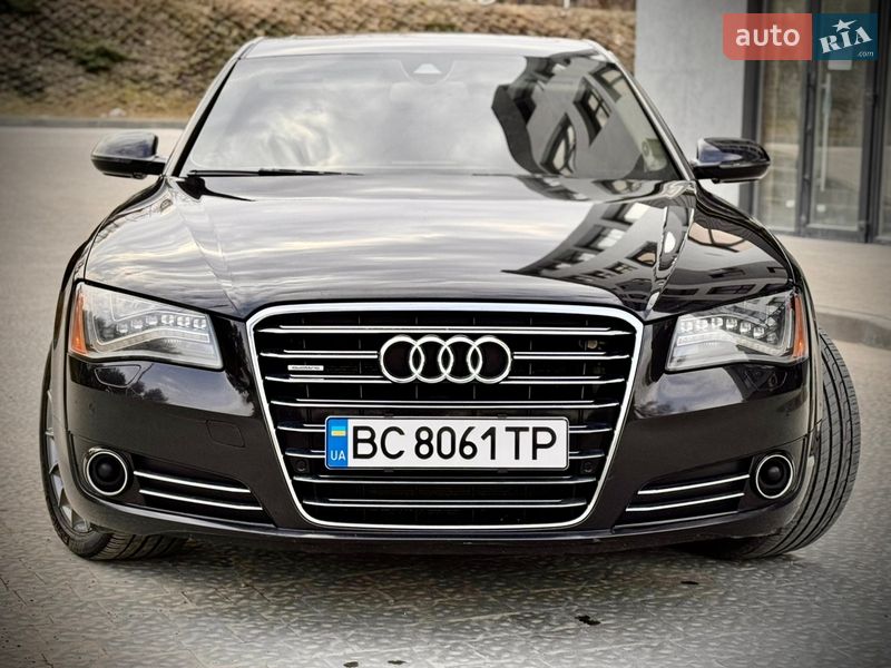 Седан Audi A8 2013 в Львове