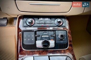 Седан Audi A8 2013 в Львове