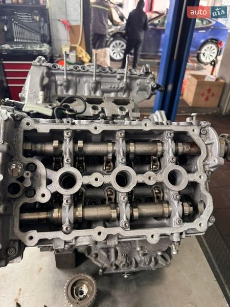 Седан Audi A8 2013 в Львове