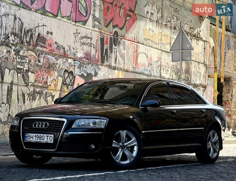 Седан Audi A8 2006 в Одессе