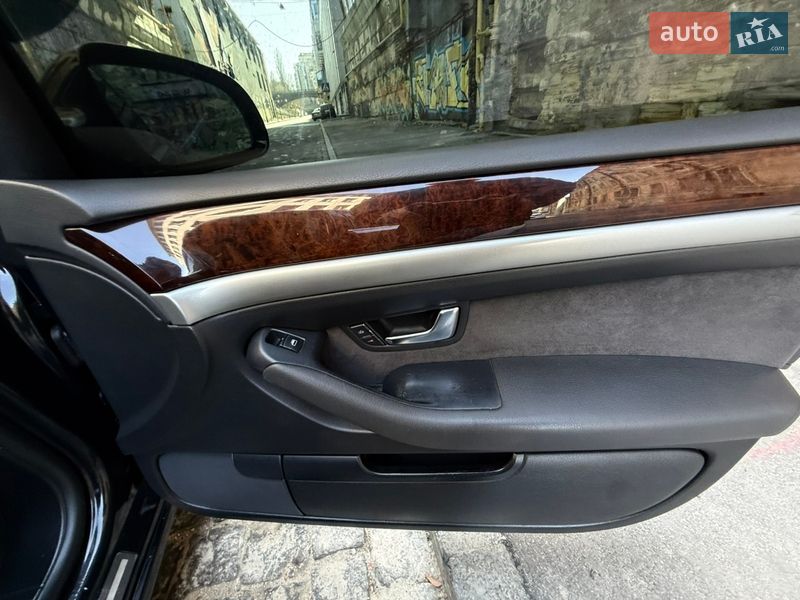 Седан Audi A8 2006 в Одессе