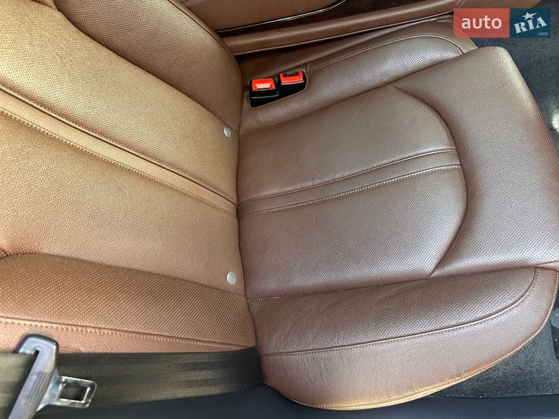 Седан Audi A8 2017 в Первомайске