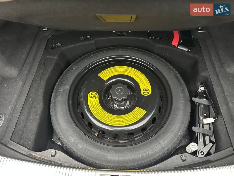 Седан Audi A8 2017 в Первомайске