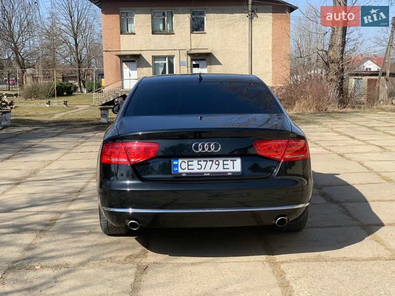 Седан Audi A8 2012 в Черновцах