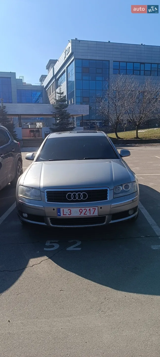 Audi A8 2004