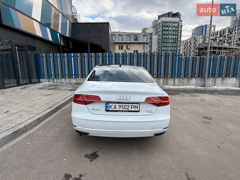 Седан Audi A8 2014 в Києві