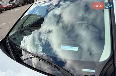 Седан Audi A8 2014 в Києві