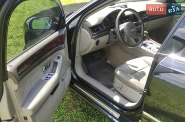 Седан Audi A8 2004 в Зенькове