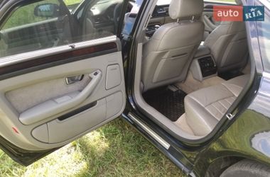 Седан Audi A8 2004 в Зенькове