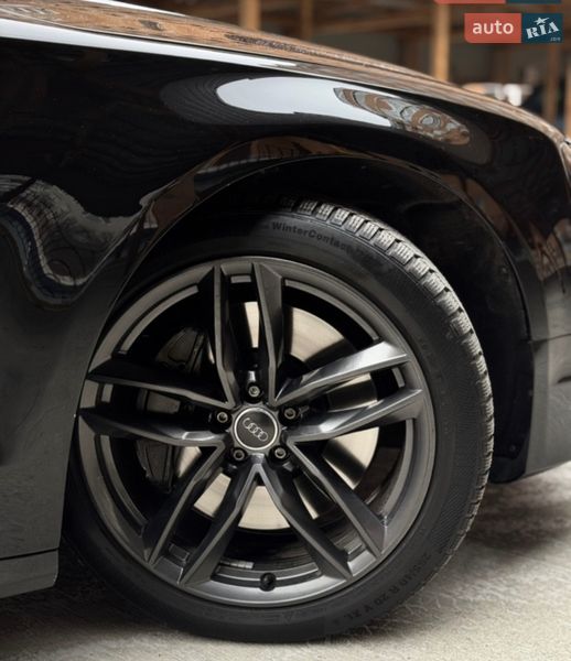 Седан Audi A8 2016 в Києві