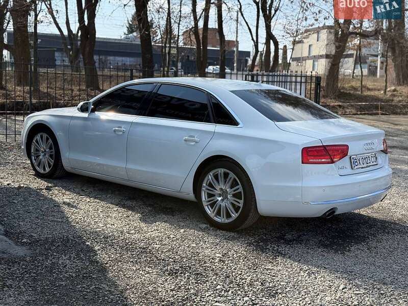 Седан Audi A8 2012 в Хмельницком