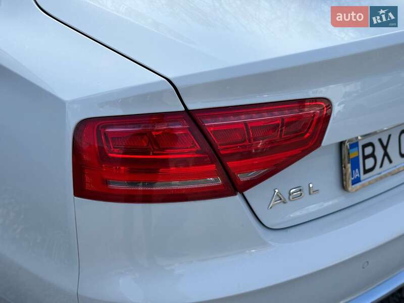 Седан Audi A8 2012 в Хмельницком