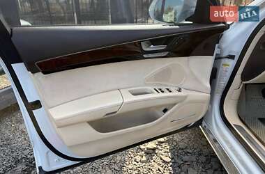 Седан Audi A8 2012 в Хмельницком