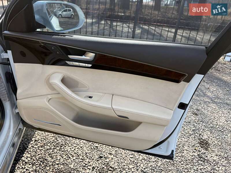 Седан Audi A8 2012 в Хмельницькому фото 38 Седан Audi A8 2012 в Хмельницькому