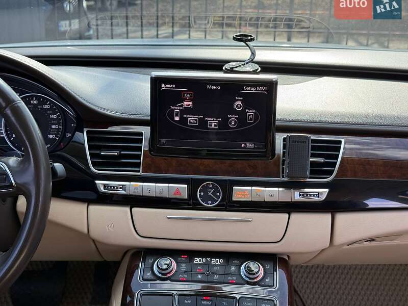 Седан Audi A8 2012 в Хмельницком