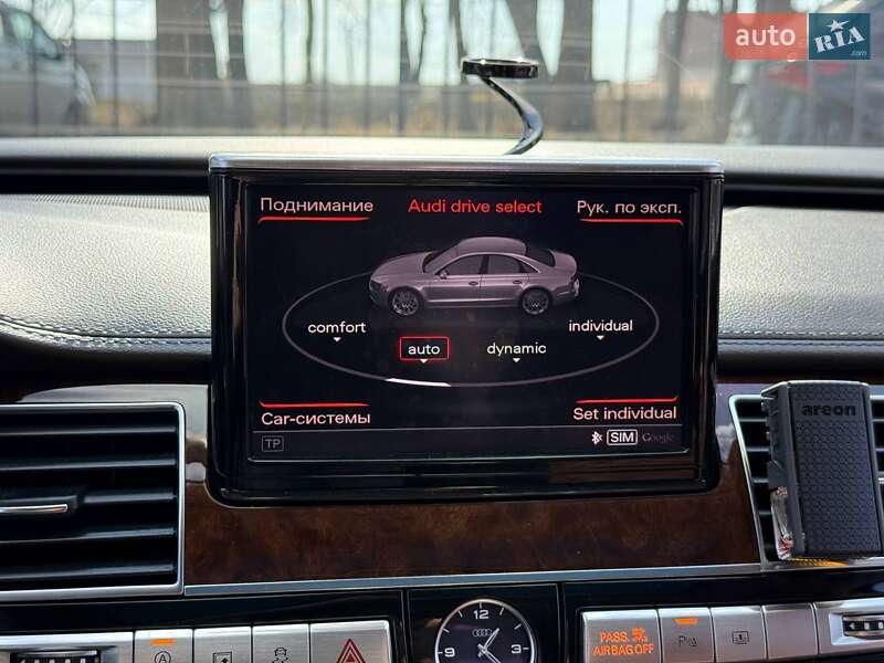 Седан Audi A8 2012 в Хмельницком