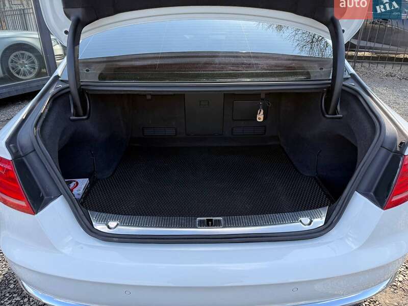 Седан Audi A8 2012 в Хмельницькому фото 53 Седан Audi A8 2012 в Хмельницькому