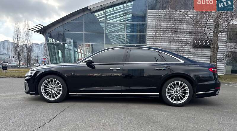 Седан Audi A8 2025 в Києві