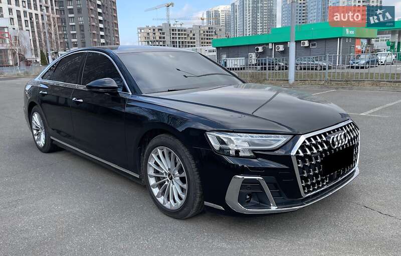 Седан Audi A8 2025 в Києві