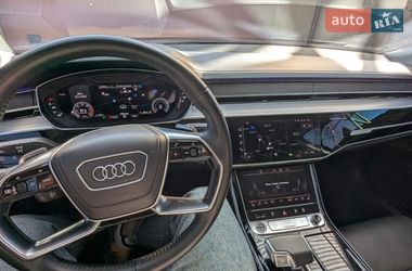 Седан Audi A8 2020 в Ровно