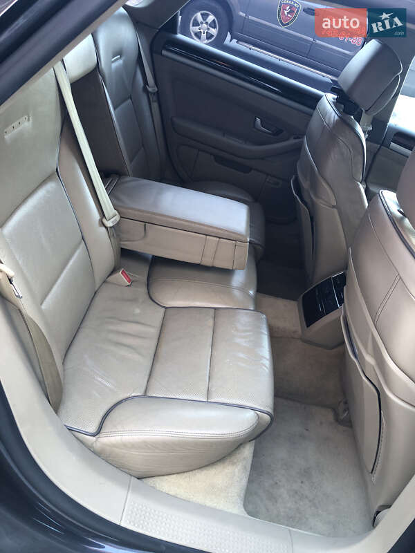 Седан Audi A8 2006 в Одессе