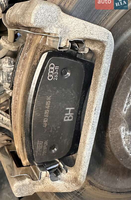 Седан Audi A8 2017 в Первомайске