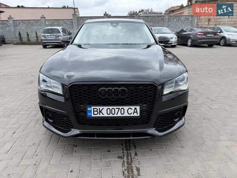 Седан Audi A8 2011 в Рівному