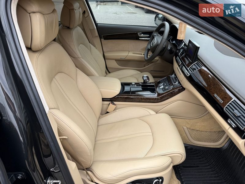 Седан Audi A8 2011 в Рівному