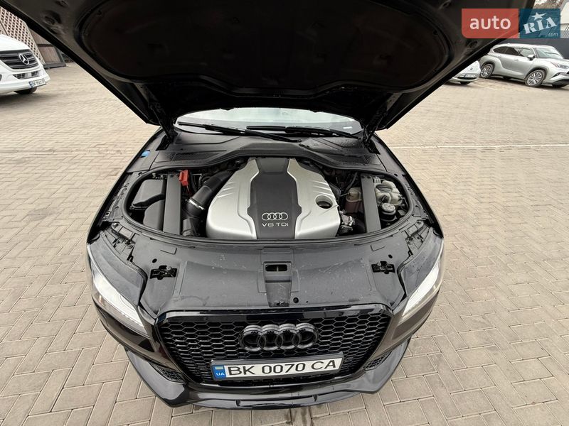 Седан Audi A8 2011 в Рівному
