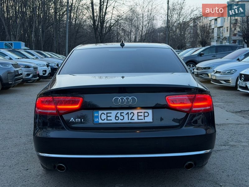 Седан Audi A8 2012 в Черновцах