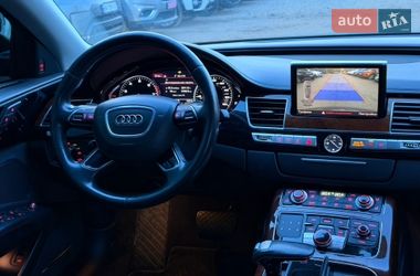 Седан Audi A8 2012 в Черновцах