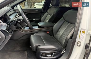 Седан Audi A8 2020 в Хмельницькому