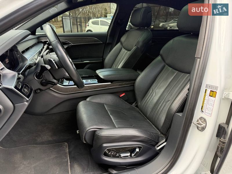 Седан Audi A8 2020 в Хмельницькому