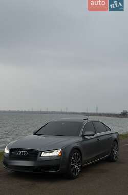 Седан Audi A8 2015 в Одесі