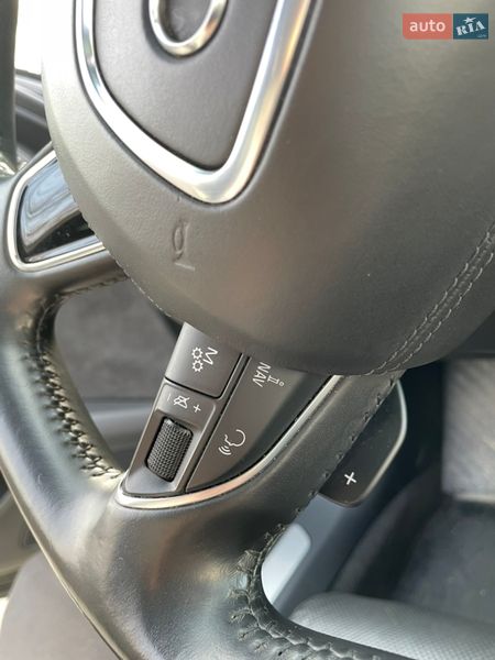 Седан Audi A8 2013 в Кропивницком