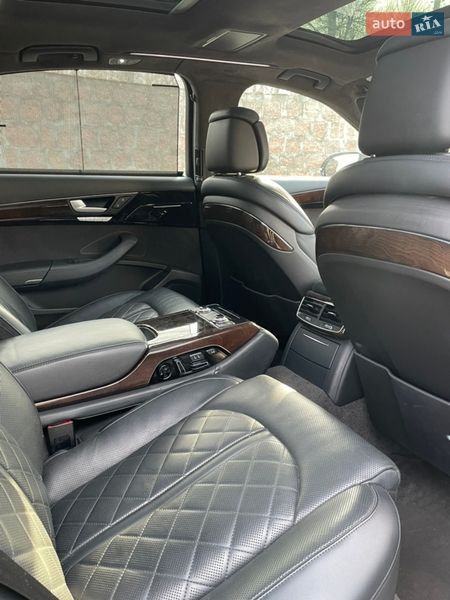 Седан Audi A8 2013 в Кропивницком