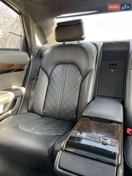Седан Audi A8 2013 в Кропивницком