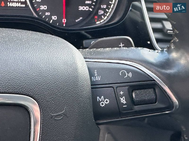 Седан Audi A8 2017 в Львове