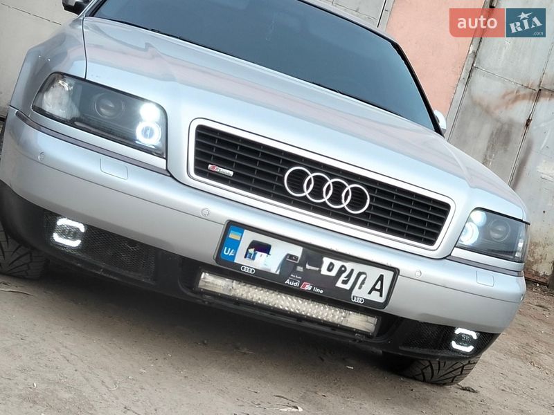 Седан Audi A8 2001 в Ивано-Франковске