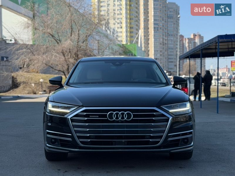 Седан Audi A8 2018 в Києві