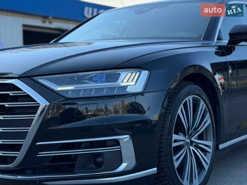 Седан Audi A8 2018 в Києві