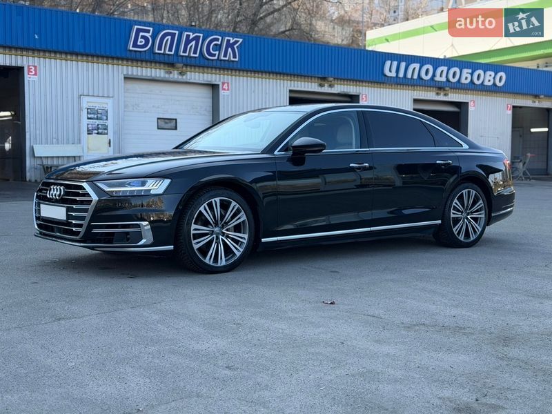 Седан Audi A8 2018 в Києві
