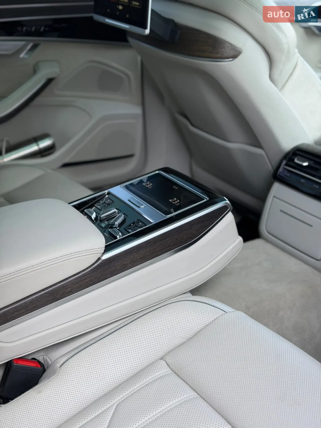 2018 Audi A8 - мініатюра 32