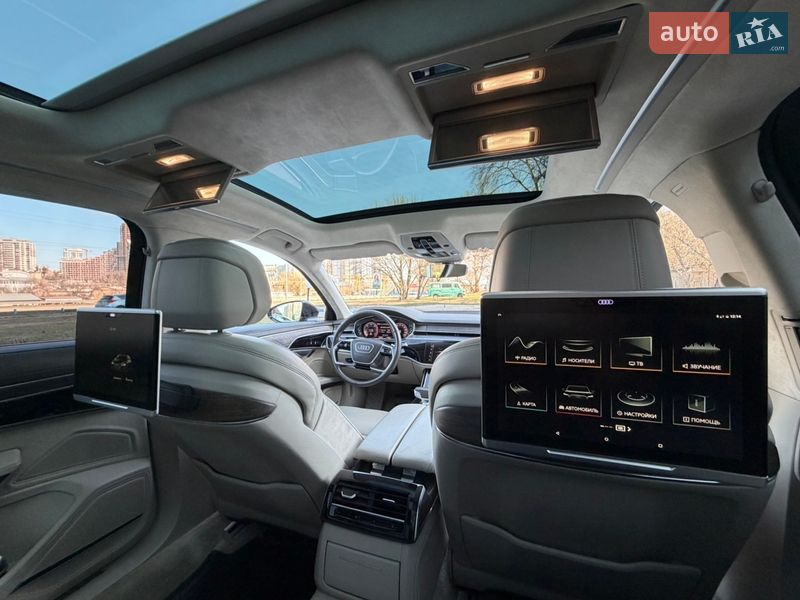 Седан Audi A8 2018 в Києві